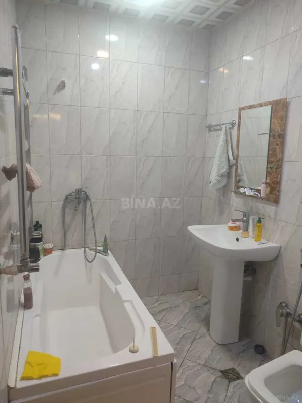 Satılır 3 otaqlı mənzil 110 m²