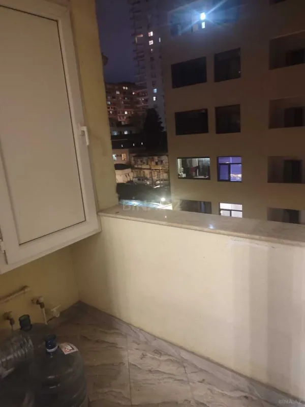 Satılır 3 otaqlı mənzil 110 m²