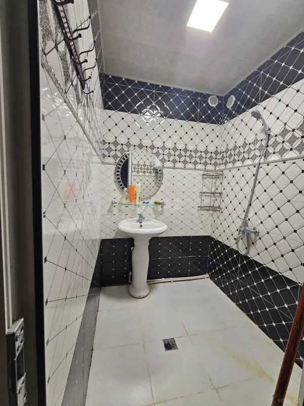 Kirayə verilir 2 otaqlı mənzil 55 m²
