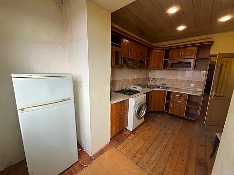 Kirayə verilir 2 otaqlı mənzil 65 m²