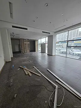 Kirayə verilir obyekt 220 m²