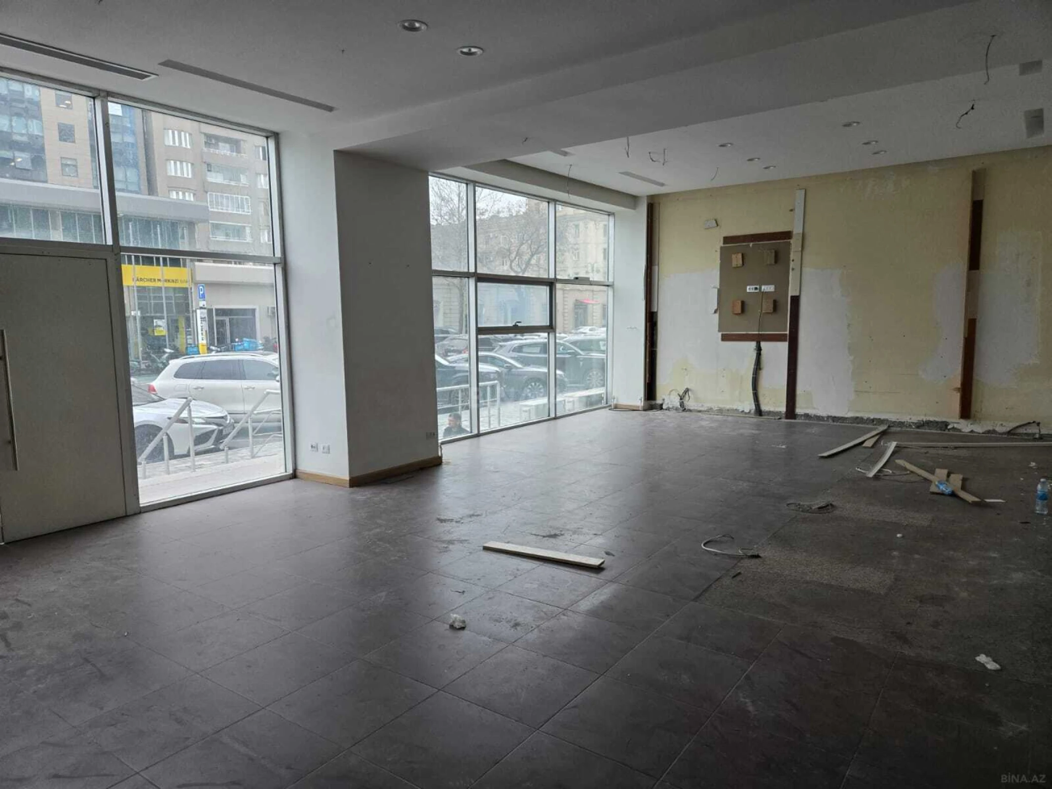 Kirayə verilir obyekt 220 m²