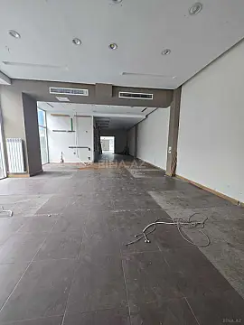 Kirayə verilir obyekt 220 m²