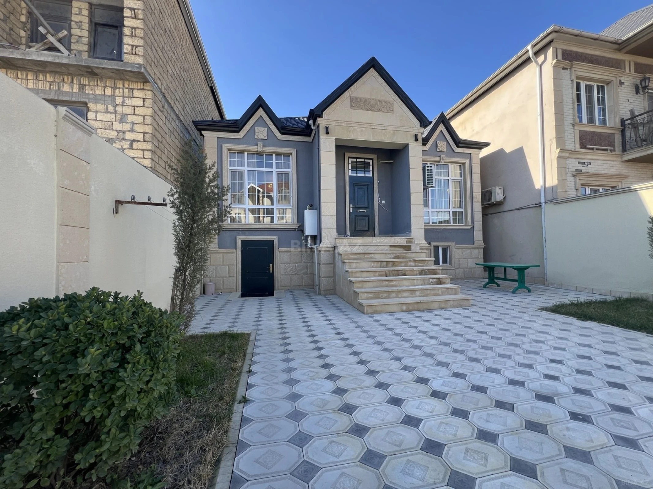 Satılır 4 otaqlı həyət evi 120 m²