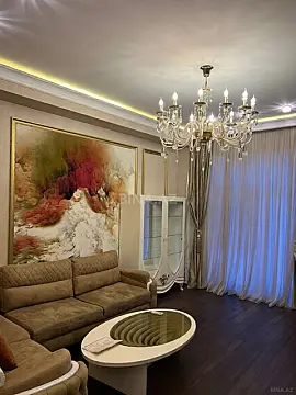 Kirayə verilir 2 otaqlı mənzil 65 m²