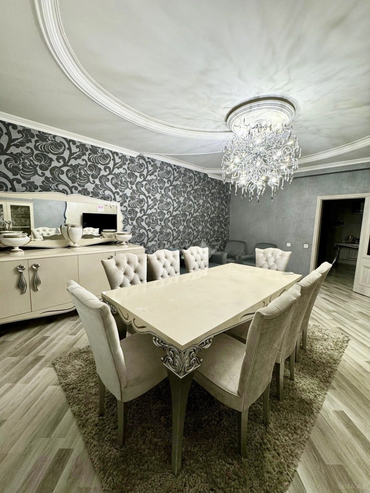 Satılır 3 otaqlı mənzil 115 m²