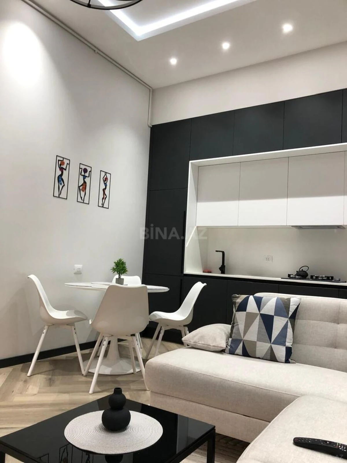 Kirayə verilir 2 otaqlı mənzil 58 m²