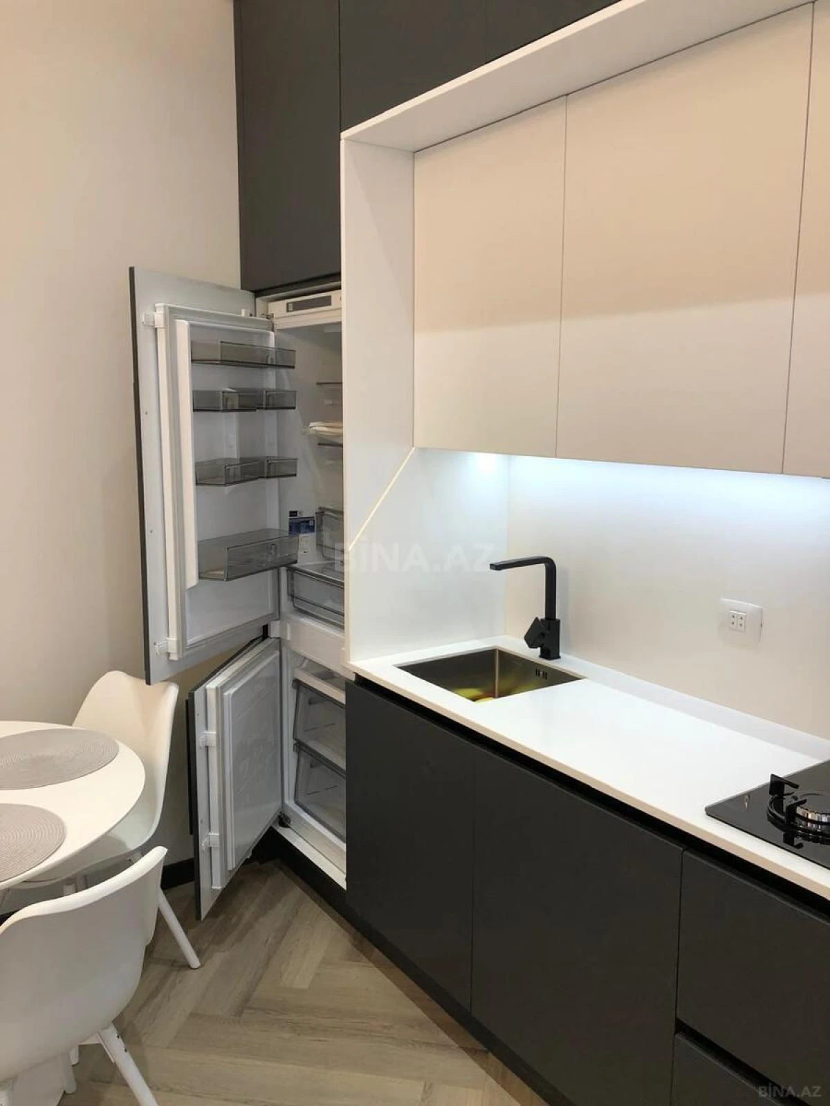 Kirayə verilir 2 otaqlı mənzil 58 m²