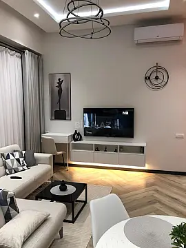 Kirayə verilir 2 otaqlı mənzil 58 m²