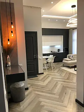 Kirayə verilir 2 otaqlı mənzil 58 m²