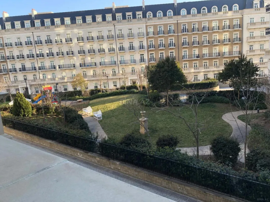 Kirayə verilir 2 otaqlı mənzil 58 m²