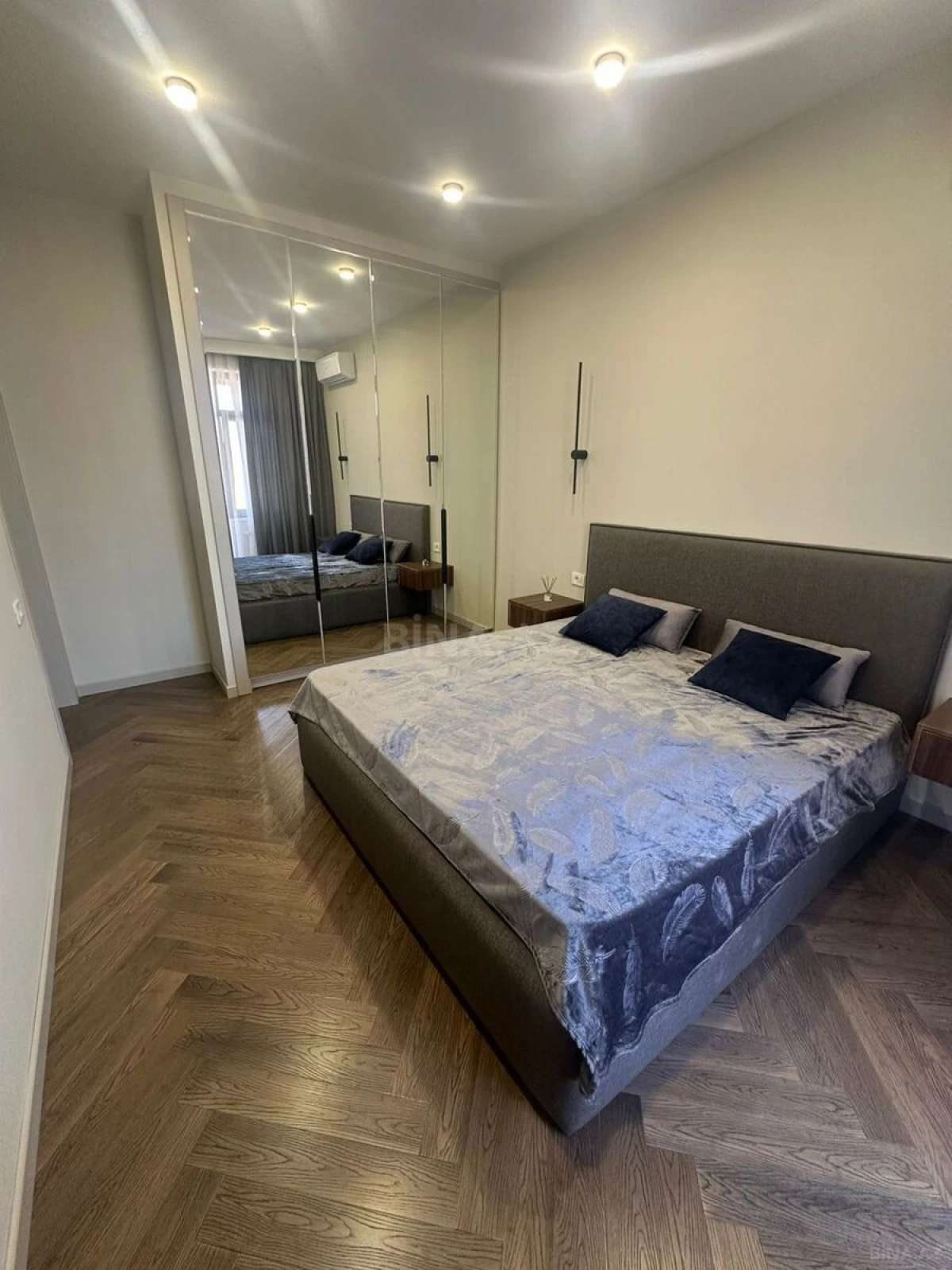 Satılır 2 otaqlı mənzil 54 m²