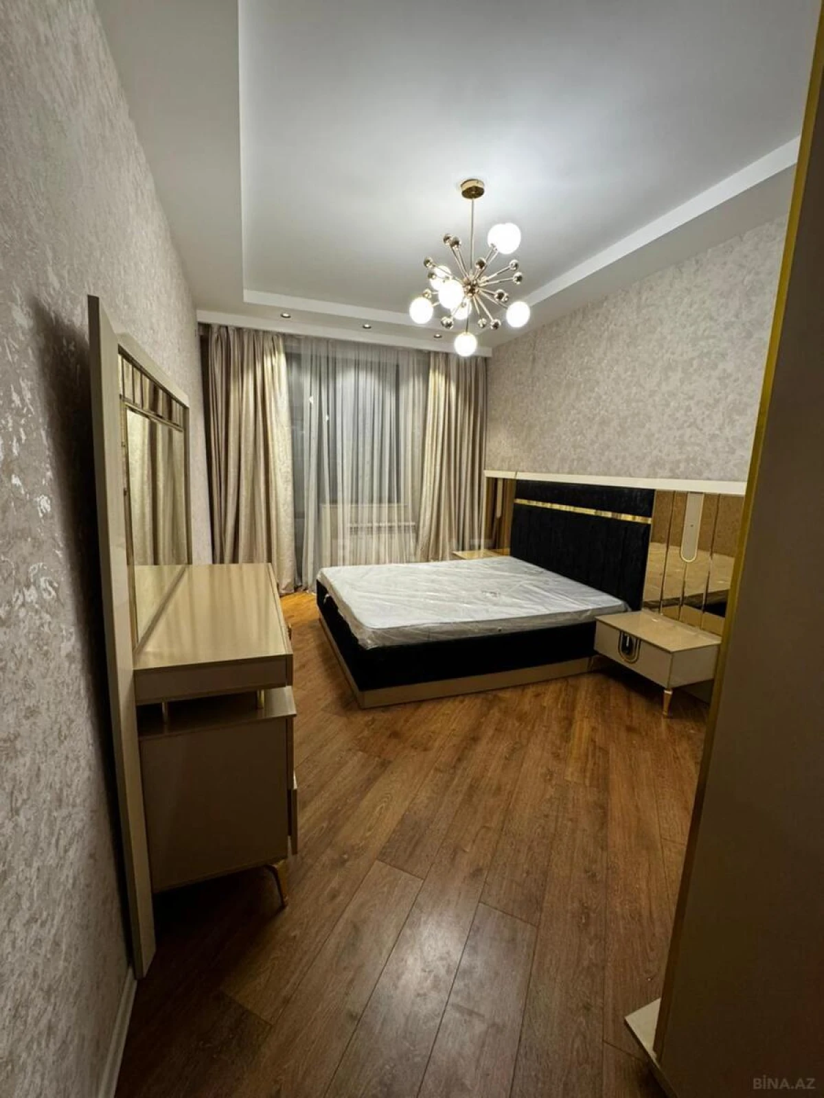 Satılır 2 otaqlı mənzil 64 m²