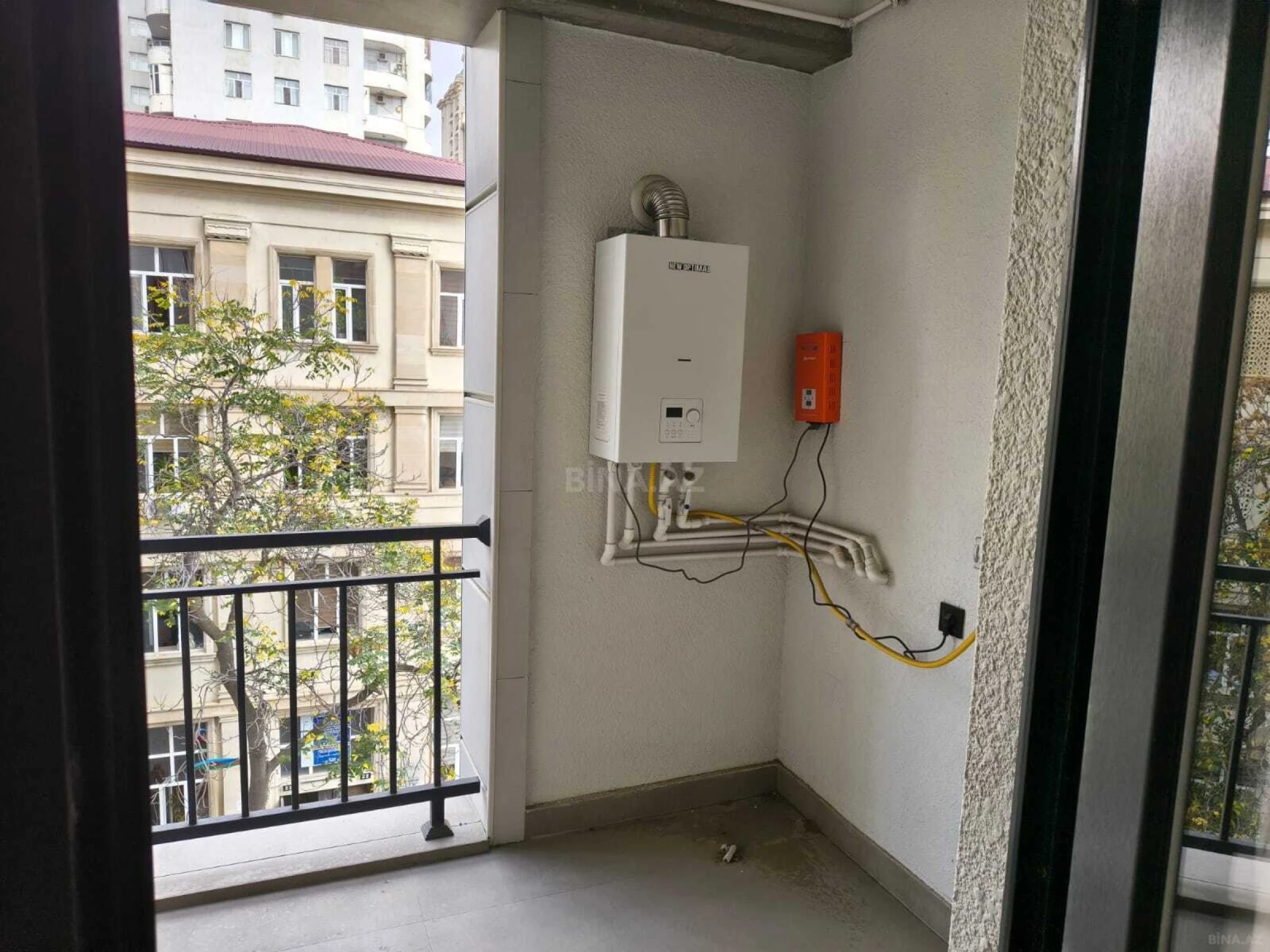 Kirayə verilir 2 otaqlı mənzil 85 m²