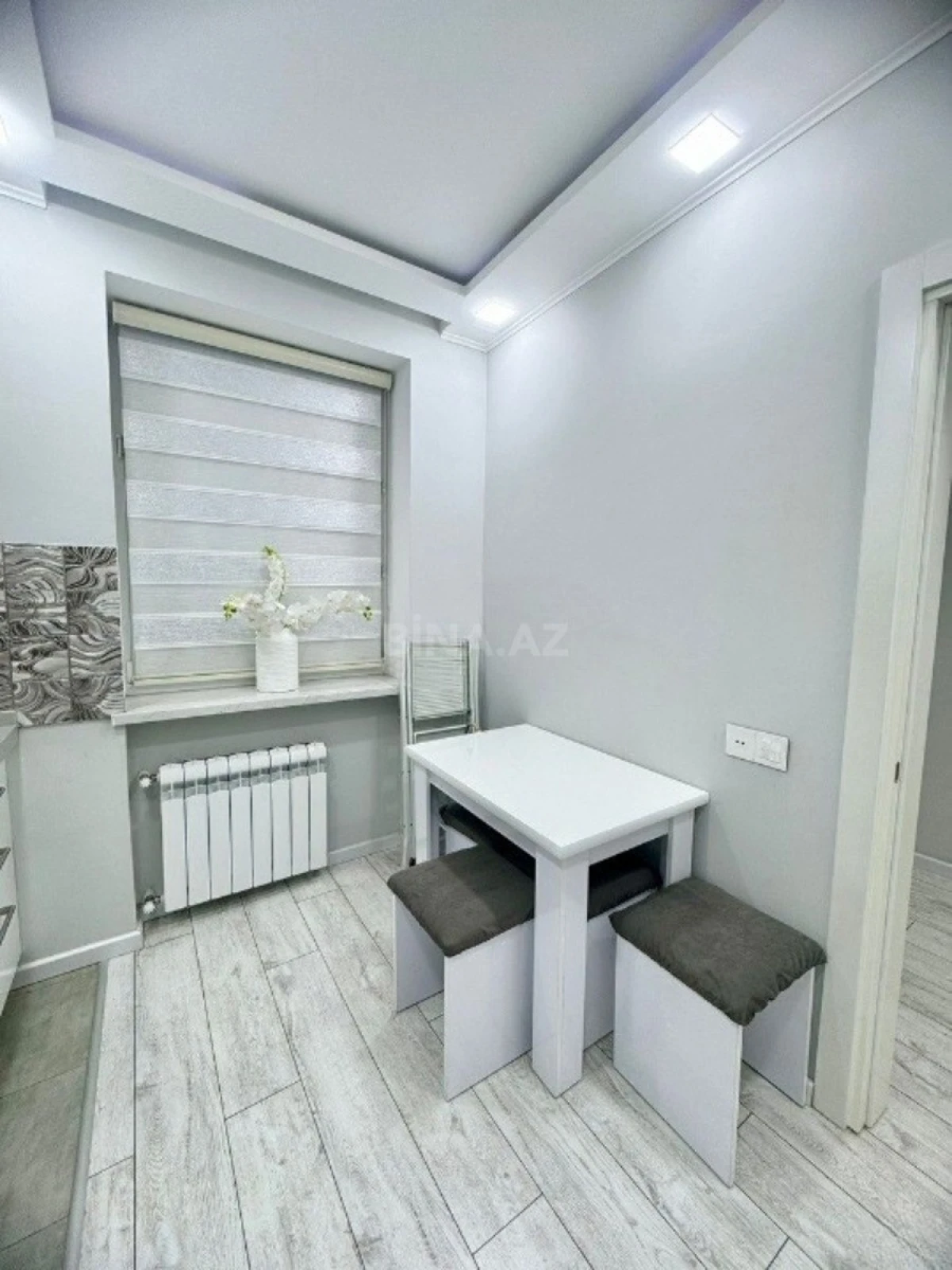 Kirayə verilir 2 otaqlı mənzil 55 m²