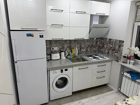 Kirayə verilir 2 otaqlı mənzil 55 m²