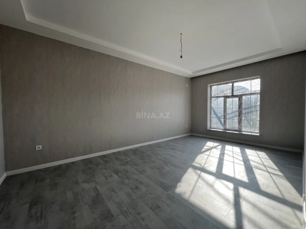 Satılır 4 otaqlı həyət evi 140 m²