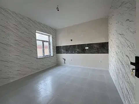 Satılır 4 otaqlı həyət evi 140 m²