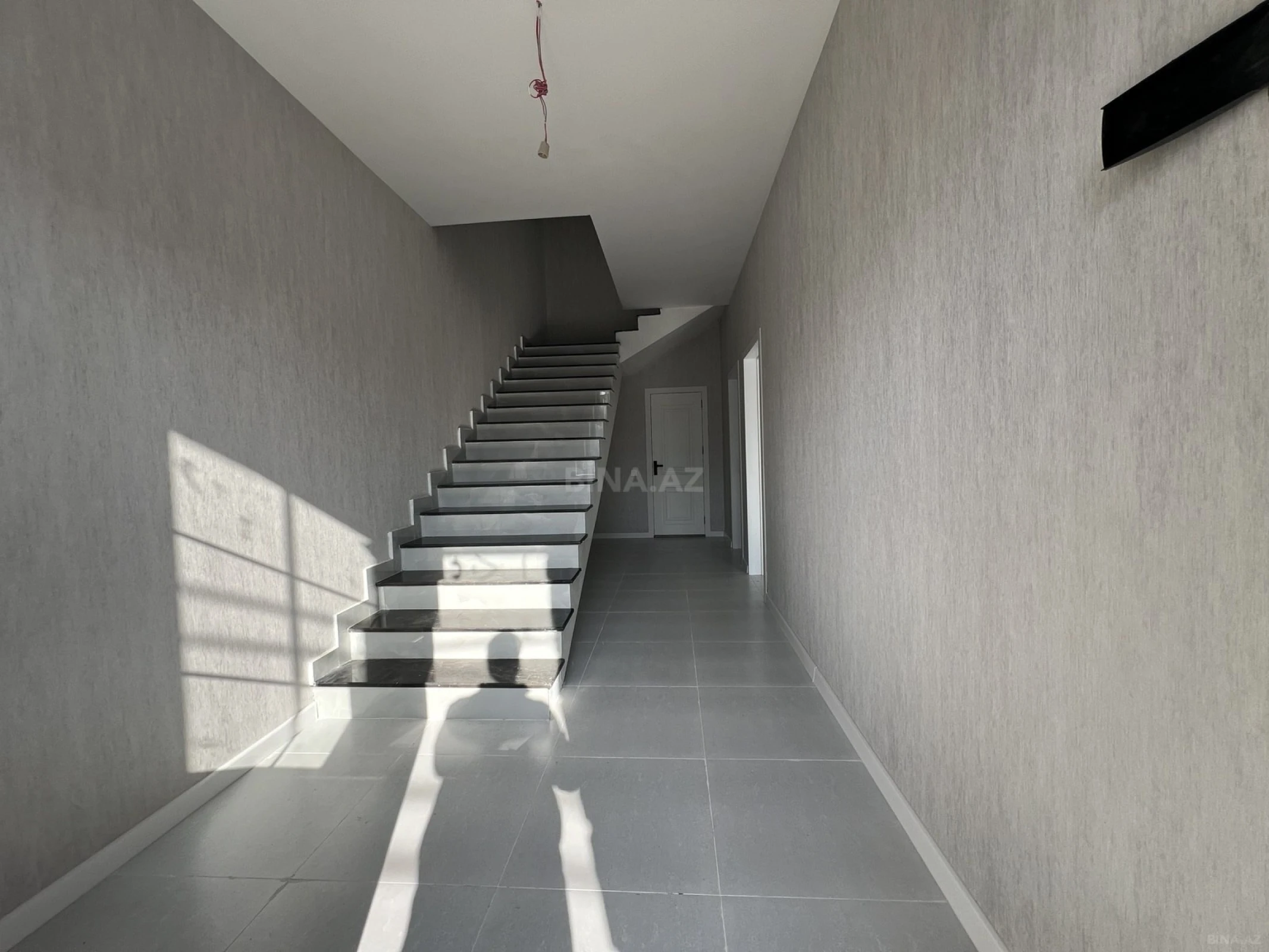 Satılır 4 otaqlı həyət evi 140 m²