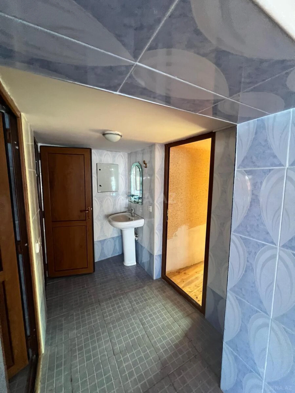 Satılır obyekt 1300 m²