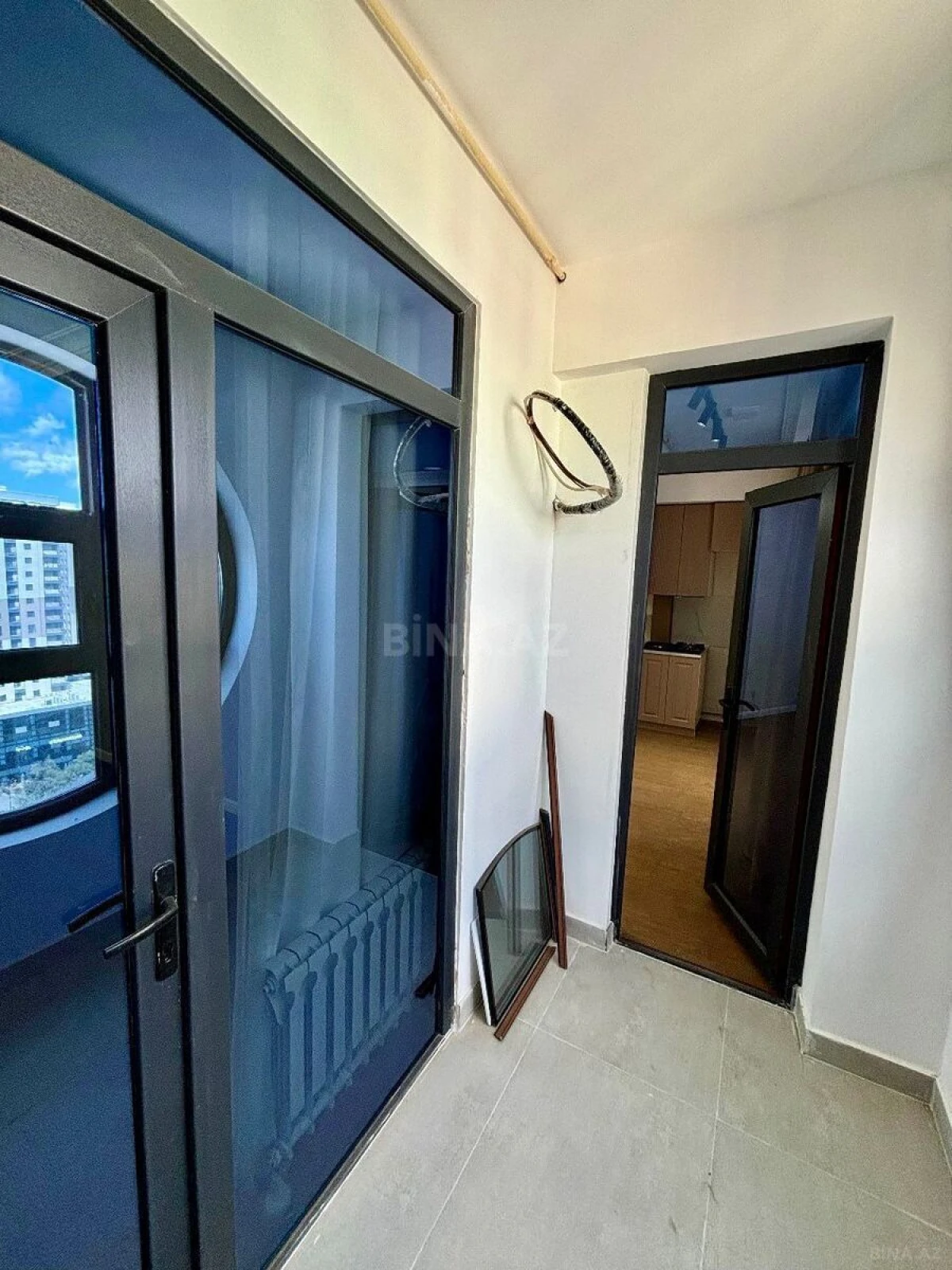 Satılır 3 otaqlı mənzil 100.7 m²