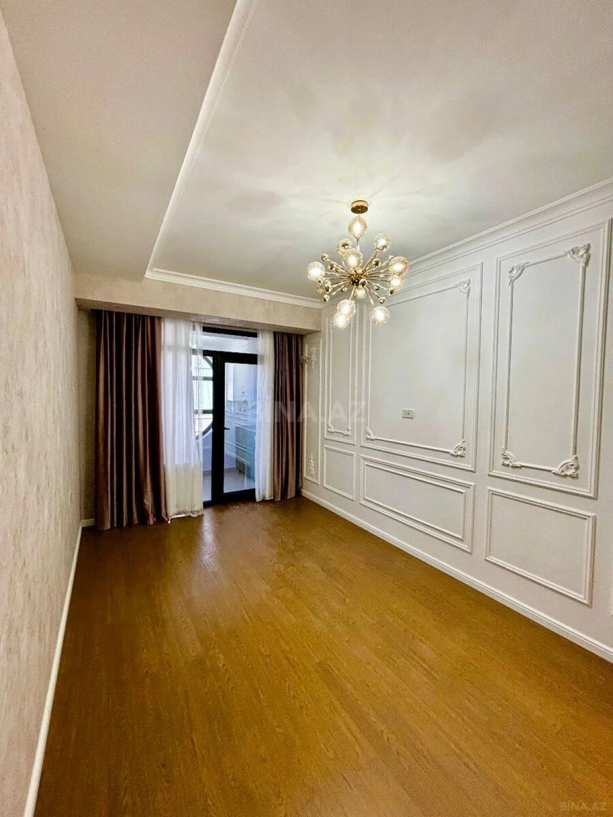 Satılır 3 otaqlı mənzil 100.7 m²