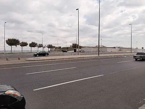 Satılır obyekt 180 m²