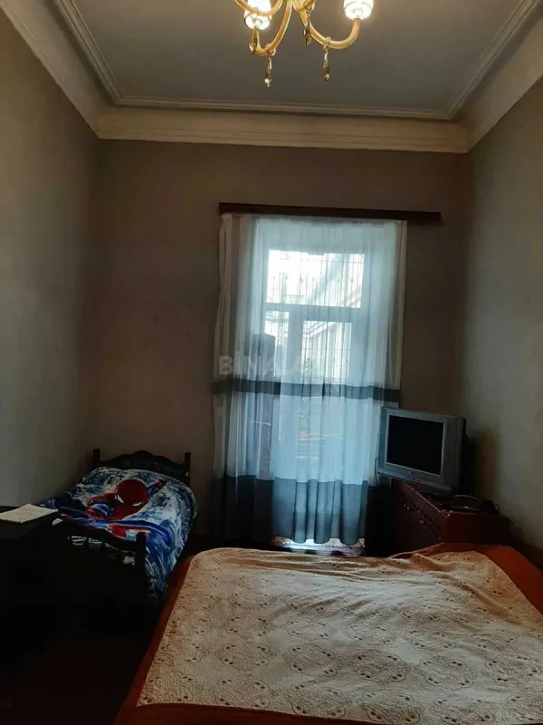 Satılır obyekt 180 m²