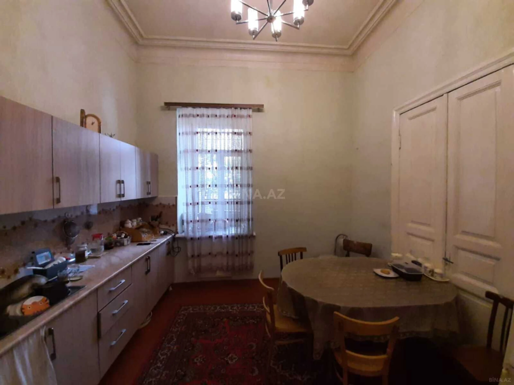 Satılır obyekt 180 m²