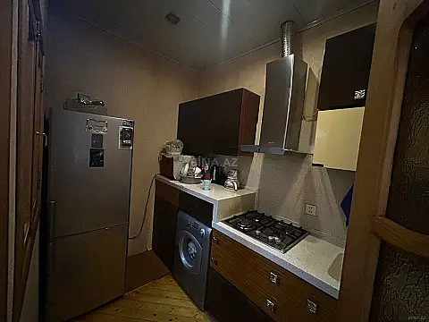 Satılır 2 otaqlı mənzil 65 m²