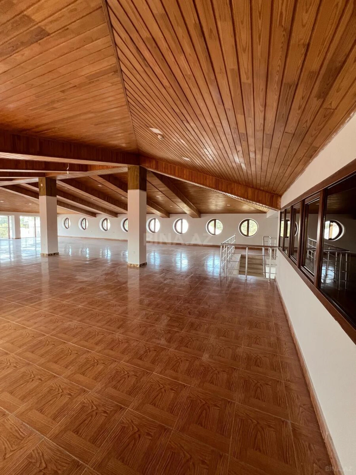 Kirayə verilir obyekt 1300 m²