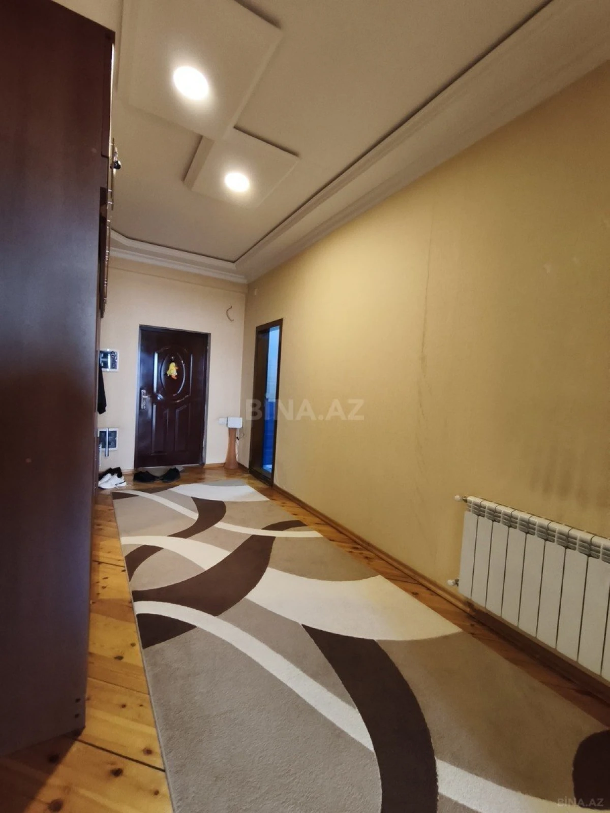 Satılır 2 otaqlı mənzil 89 m²