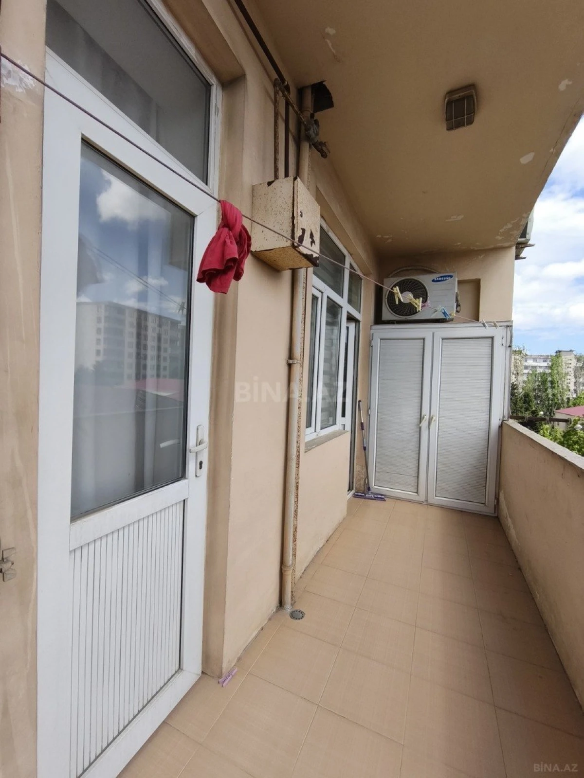Satılır 2 otaqlı mənzil 89 m²