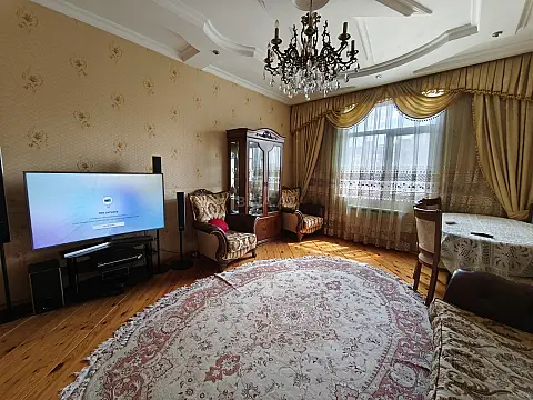 Satılır 2 otaqlı mənzil 89 m²