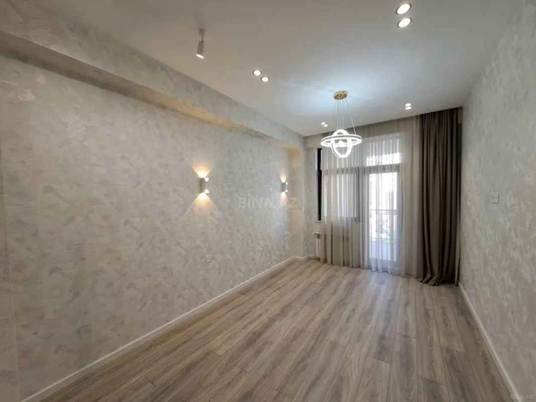 Satılır 3 otaqlı mənzil 92 m²
