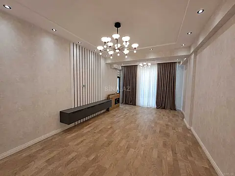 Satılır 2 otaqlı mənzil 92 m²