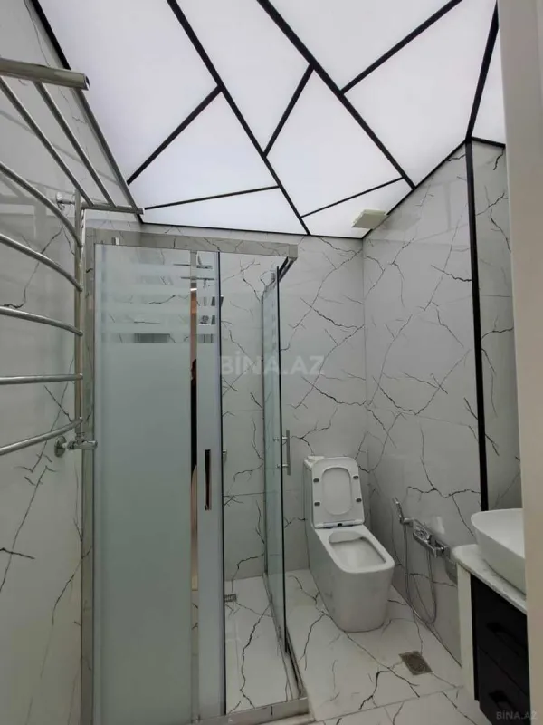 Satılır 2 otaqlı mənzil 92 m²