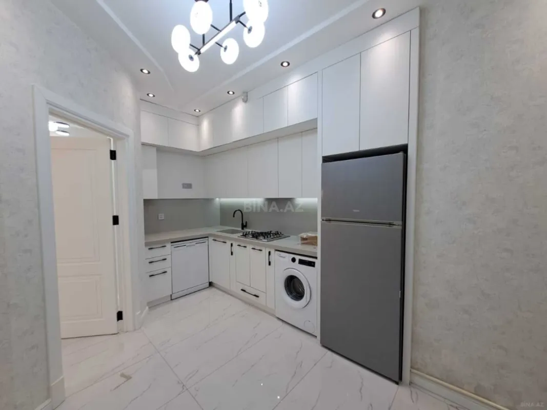 Satılır 2 otaqlı mənzil 92 m²