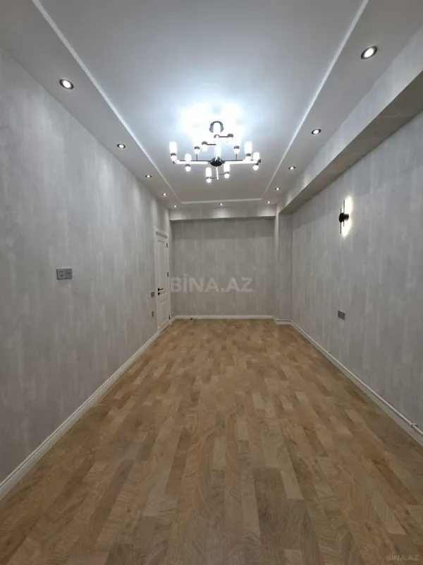 Satılır 2 otaqlı mənzil 92 m²