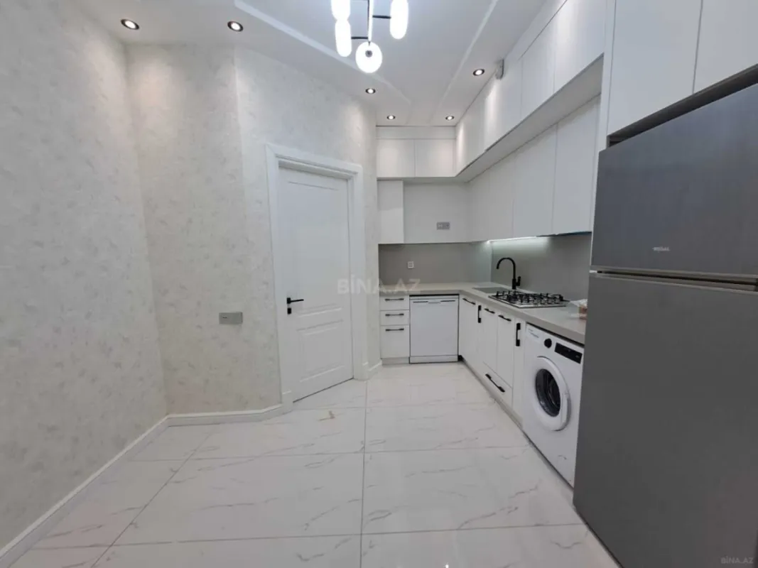 Satılır 2 otaqlı mənzil 92 m²