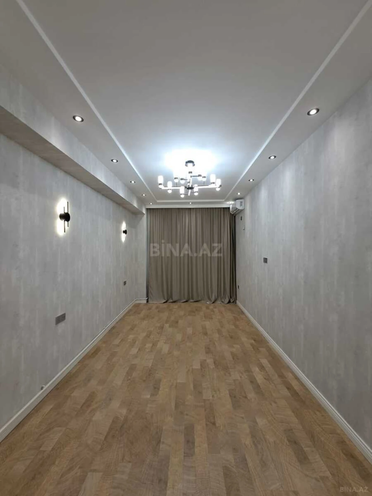 Satılır 2 otaqlı mənzil 92 m²