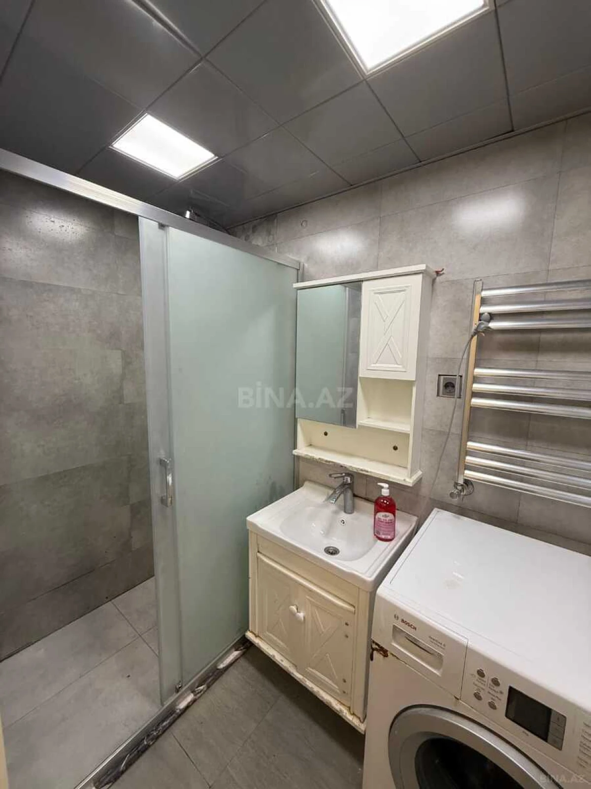 Satılır 2 otaqlı mənzil 65 m²