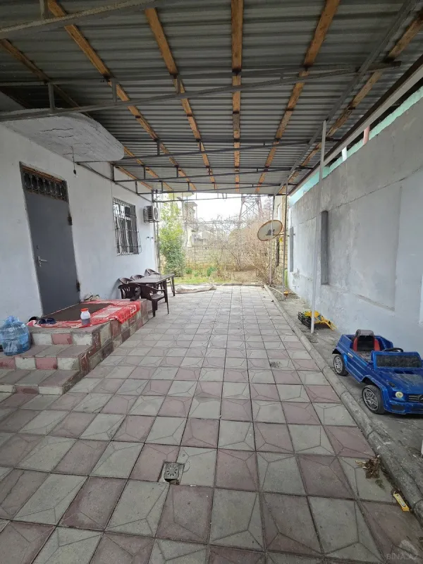 Satılır 4 otaqlı həyət evi 110 m²