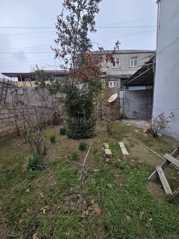 Satılır 4 otaqlı həyət evi 110 m²