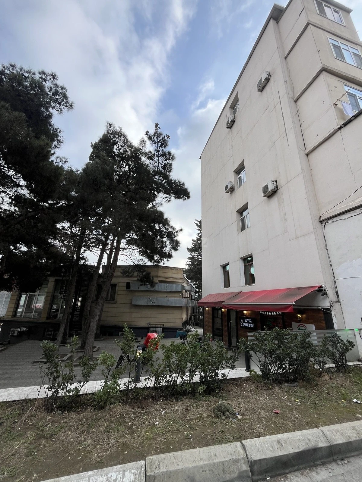 Satılır 3 otaqlı mənzil 80 m²