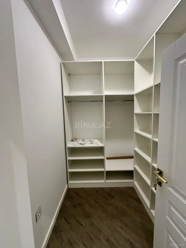 Satılır 3 otaqlı mənzil 101 m²