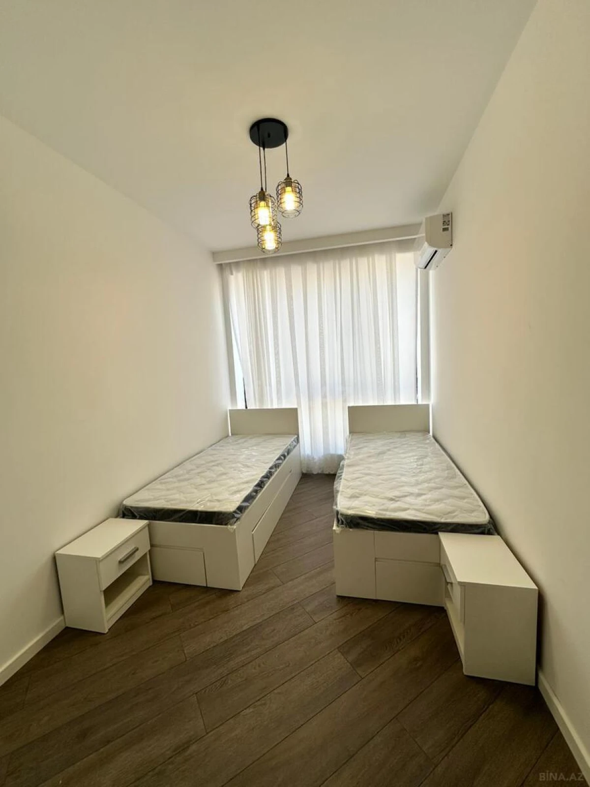 Satılır 3 otaqlı mənzil 101 m²
