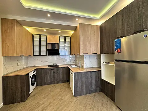 Satılır 3 otaqlı mənzil 101 m²