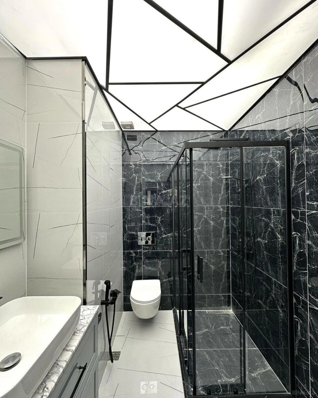 Kirayə verilir 2 otaqlı mənzil 100 m²