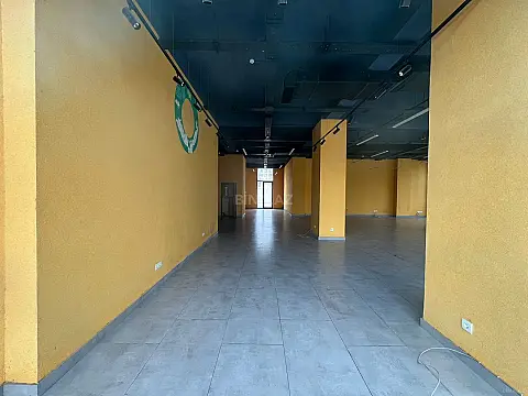 Kirayə verilir obyekt 260 m²